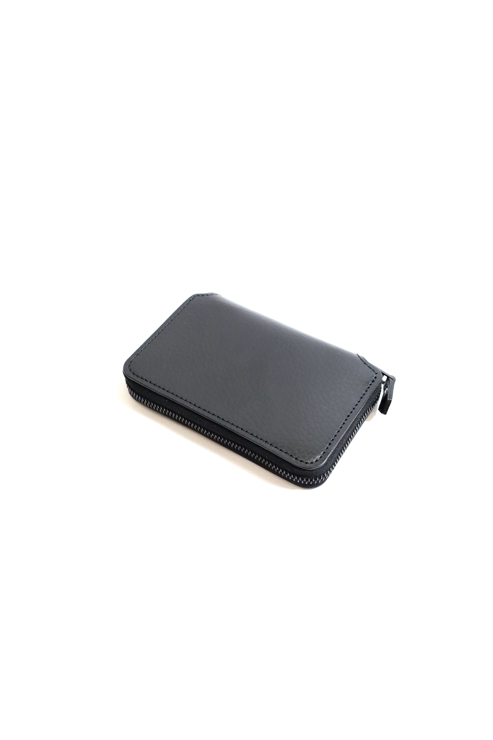 foot the coacher / Short Zip Wallet-Black Embossed – redtriangle