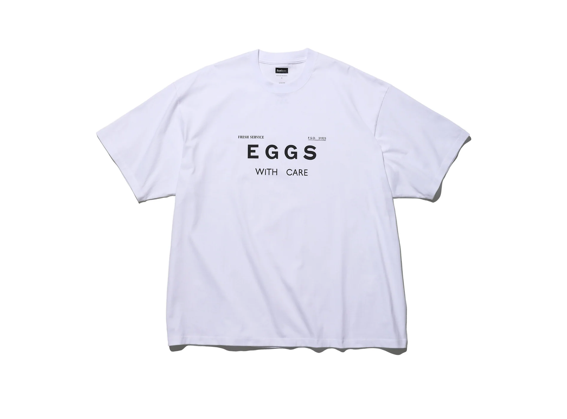 Fresh Service / FS PRINTED TEE “EGGS”-BLACK PRINT – redtriangle