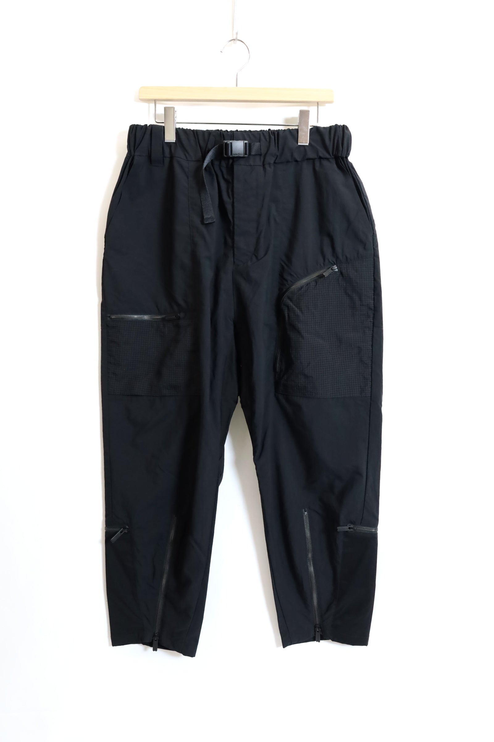BLK / PARACHUTE PANTS - BK2571404 – redtriangle BLK / PARACHUTE PANTS - BK2571404 – redtriangle