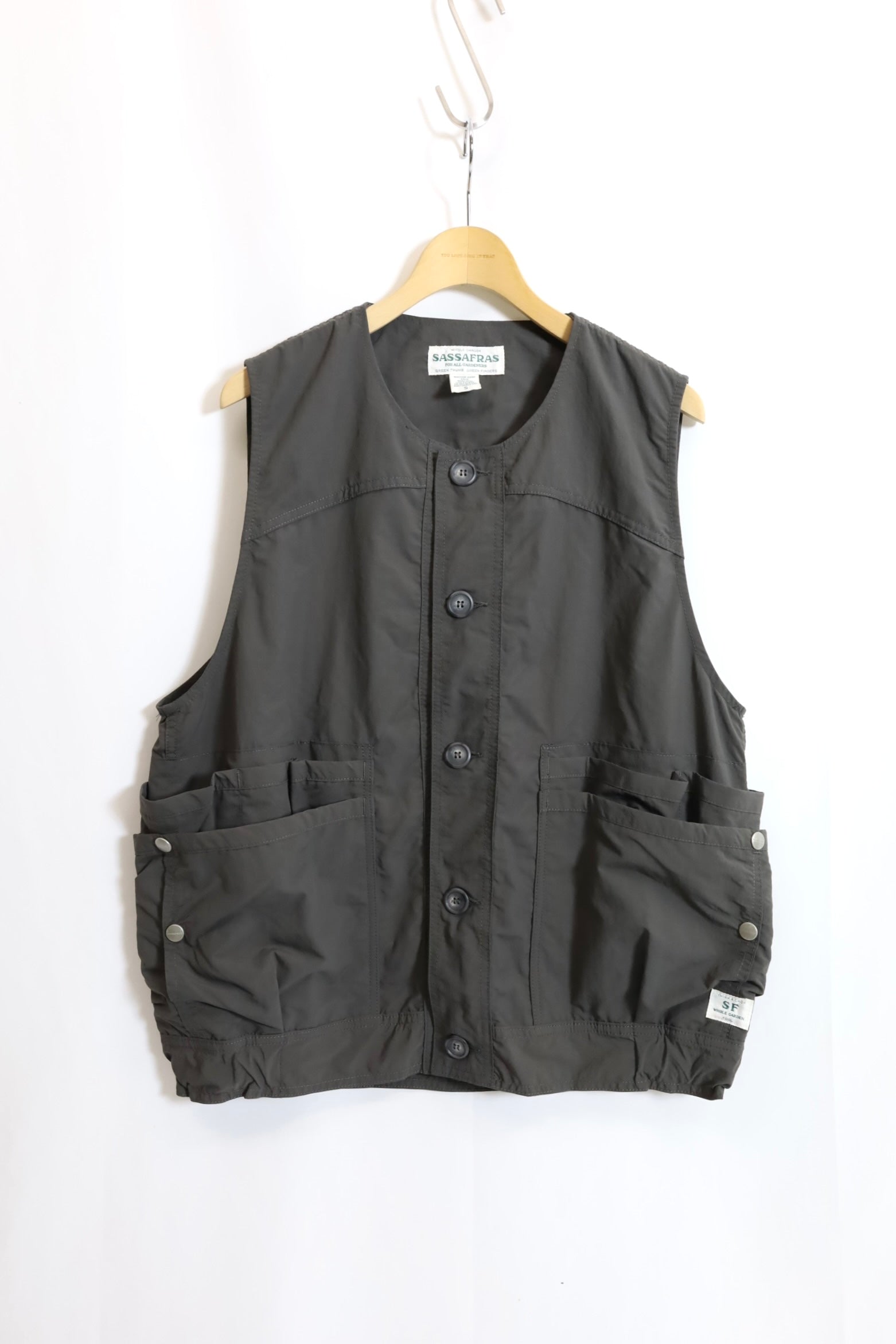 SASSAFRAS / OVERGROWN HIKER VEST - SF262326 – redtriangle
