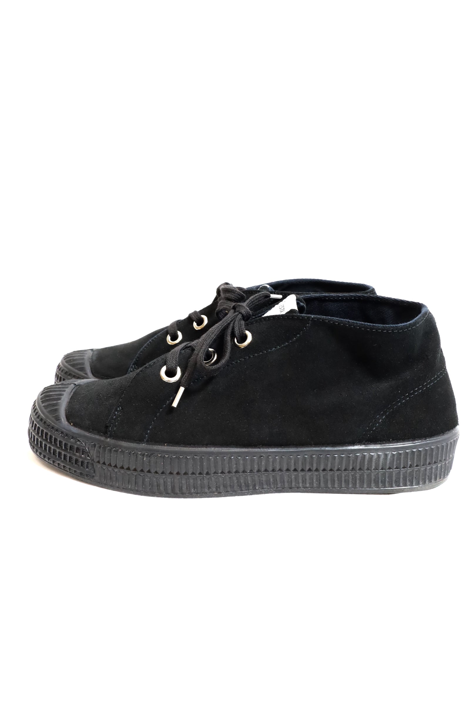 NOVESTA STAR CHUKKA SUEDE MONO BLACK redtriangle