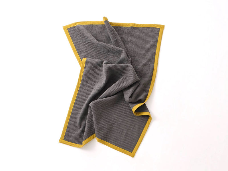 Horse Blanket Research / Padded Blanket-Charcoal/ Mustard