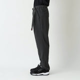 White Mountaineering / WM × GRAMICCI 2 TUCK TAPERED PANTS - WM2572404/Charcoal