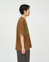 Fresh Service / REVERSIBLE  S/S TEE  - BROWN