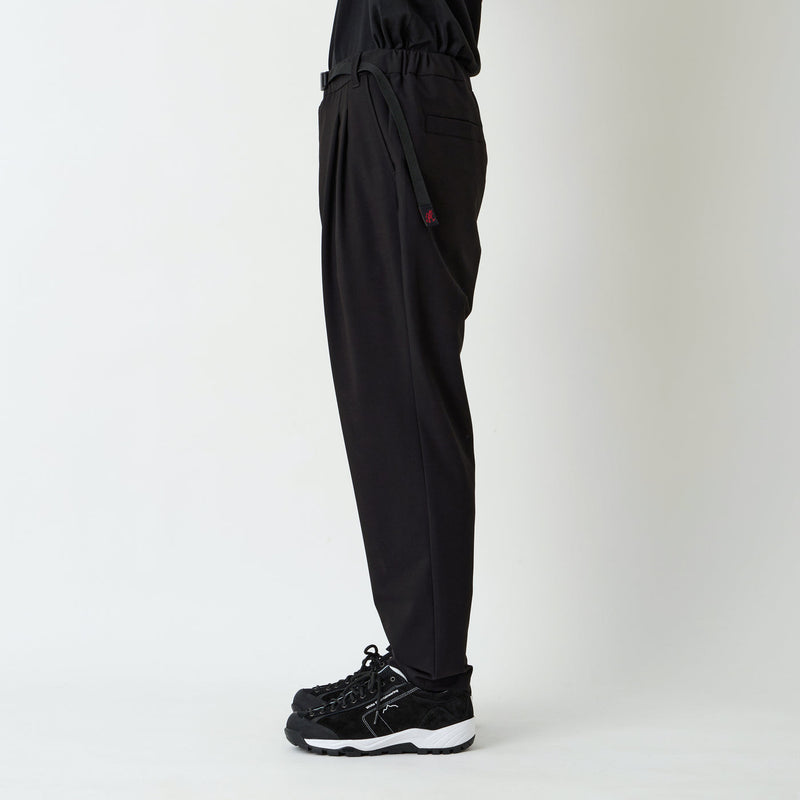 White Mountaineering / WM × GRAMICCI 2 TUCK TAPERED PANTS - WM2572404/Black