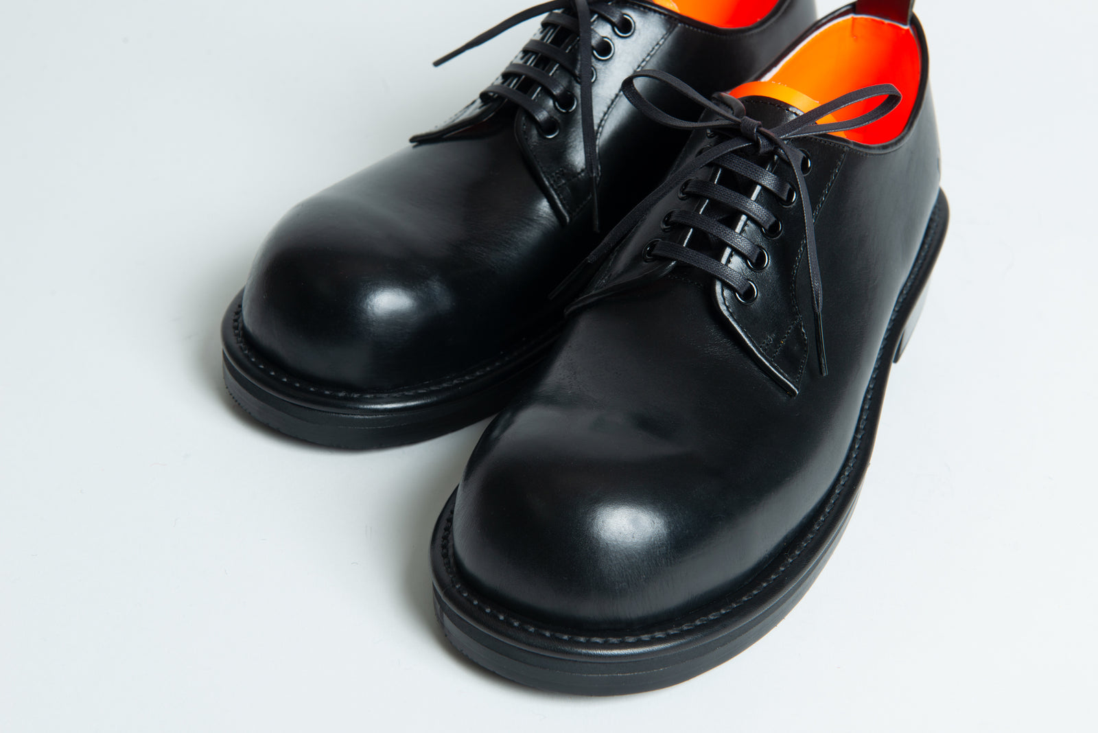 KIDS LOVE GAITE / Walt Ⅱ – redtriangle