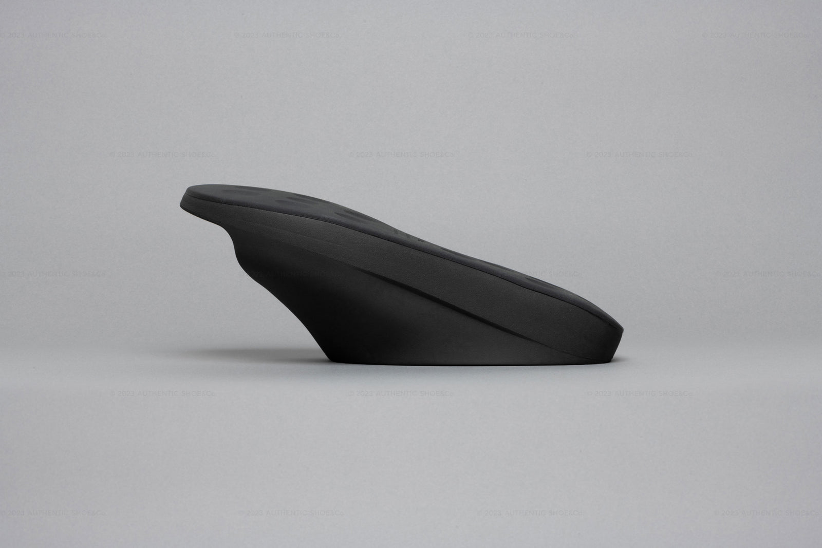 PPACO / LUX-2- Black – redtriangle