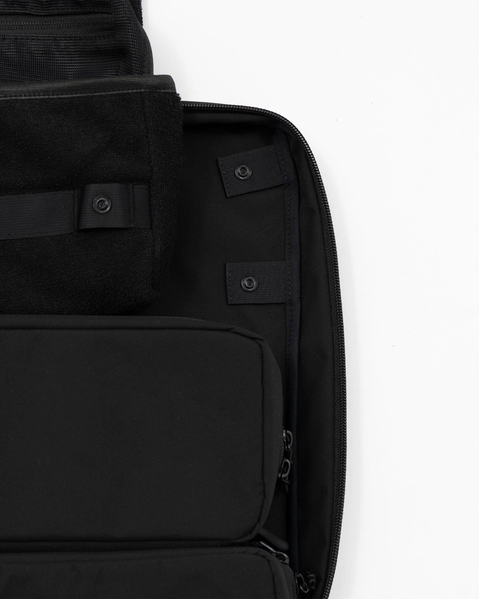 Fresh Service / ESSENTIALS ORGANIZER – redtriangle