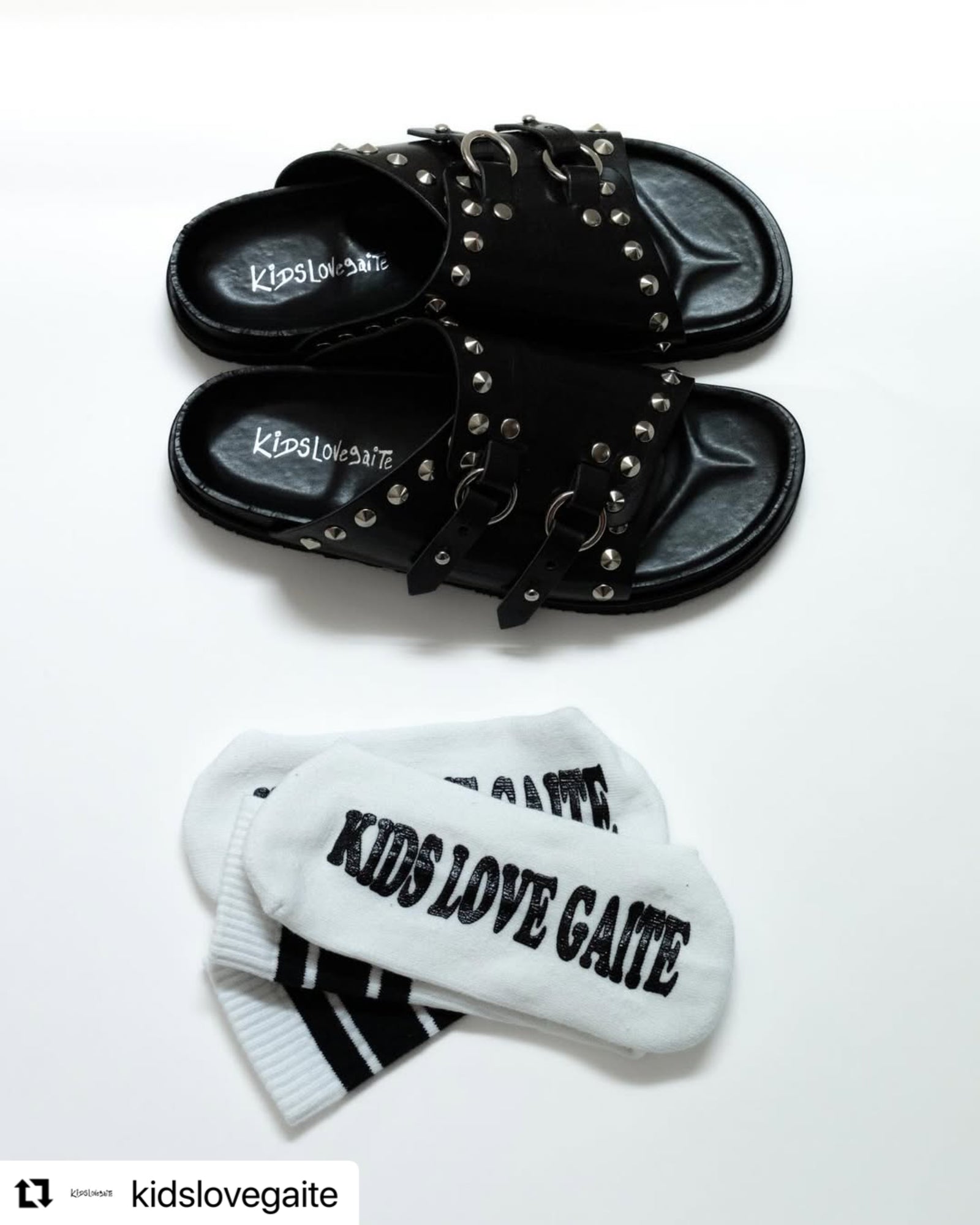 KIDS LOVE GAITE / STUDS SANDAL – redtriangle