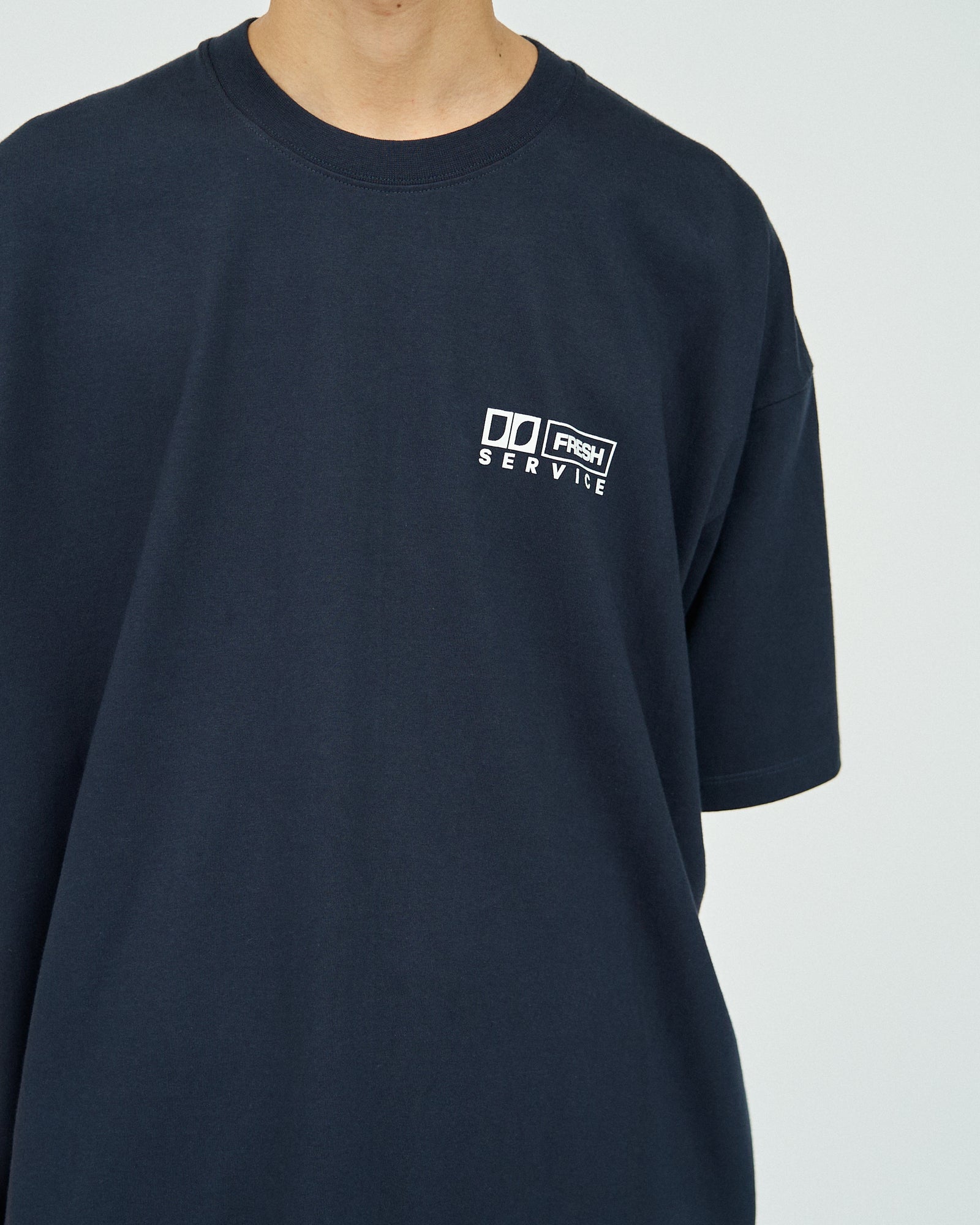 トップス freshservice FS PRODUCTS PRINTED TEE トップス freshservice FS PRODUCTS PRINTED TEE FreshService