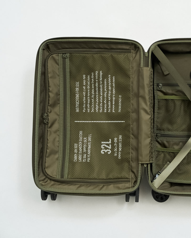 Fresh Service / ace. x FTS CABIN CASE