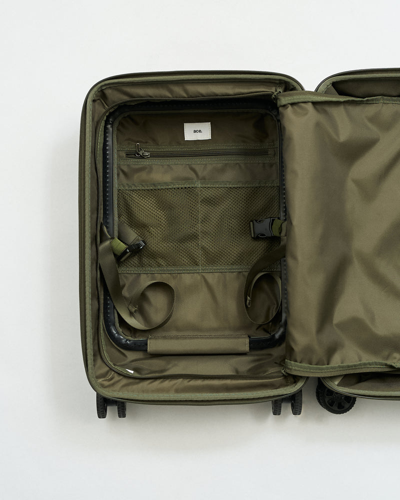 Fresh Service / ace. x FTS CABIN CASE