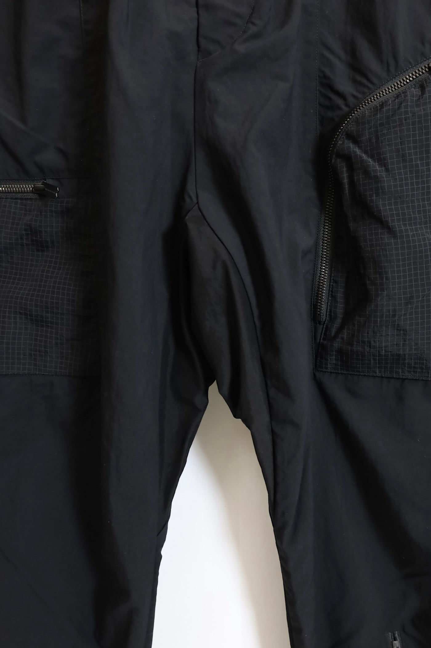 BLK / PARACHUTE PANTS - BK2571404 – redtriangle