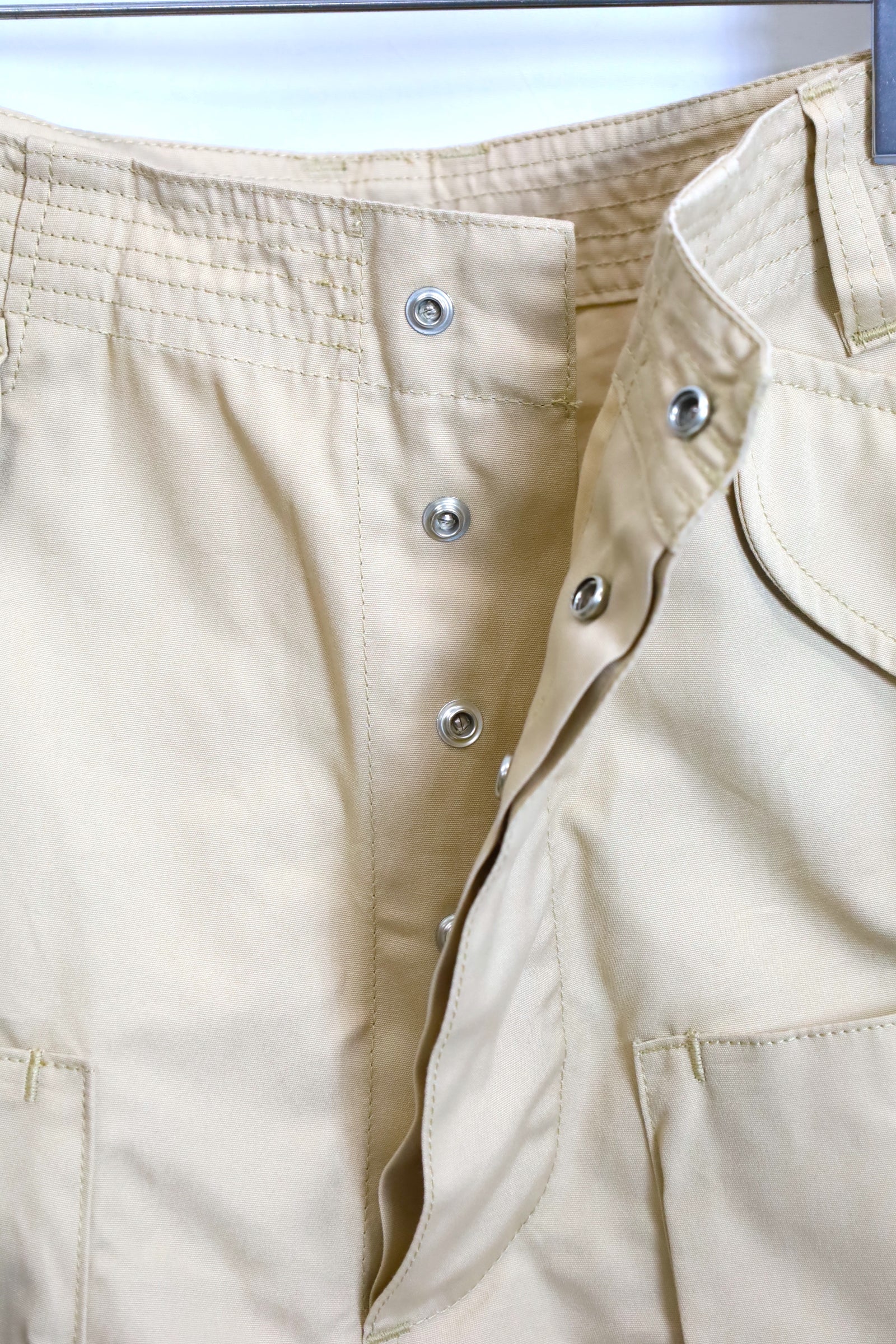SASSAFRAS / D/C Armor Pants 1/2 – redtriangle