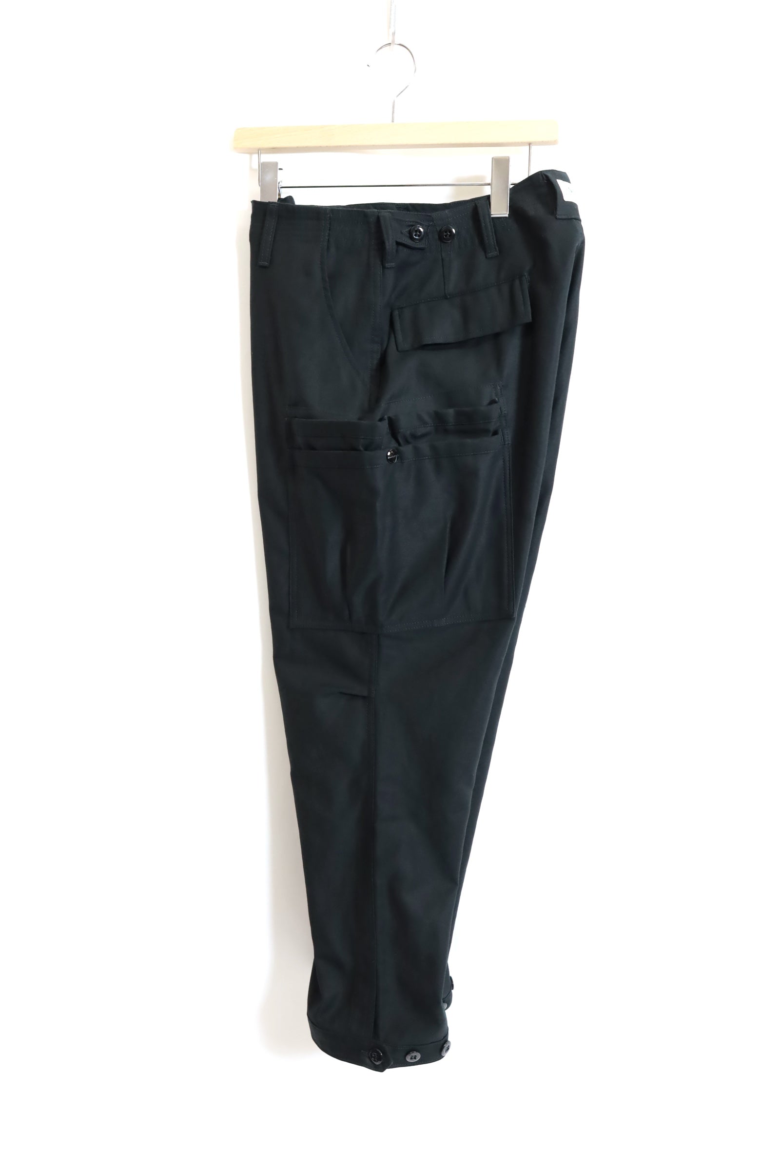 SASSAFRAS / Overgrown Pants 4/5 - Black – redtriangle