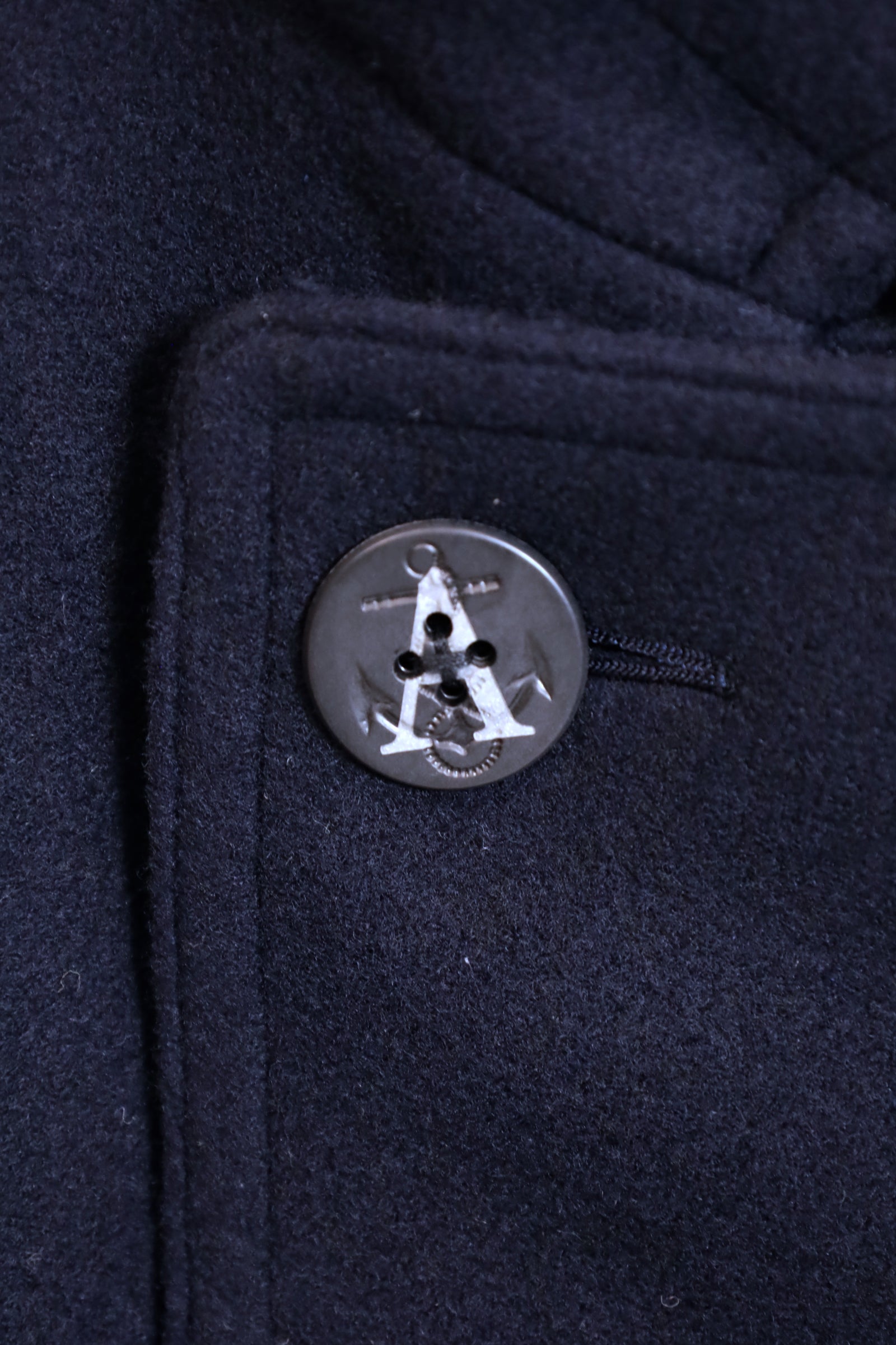 Mountain Research / A Coat - Navy – redtriangle