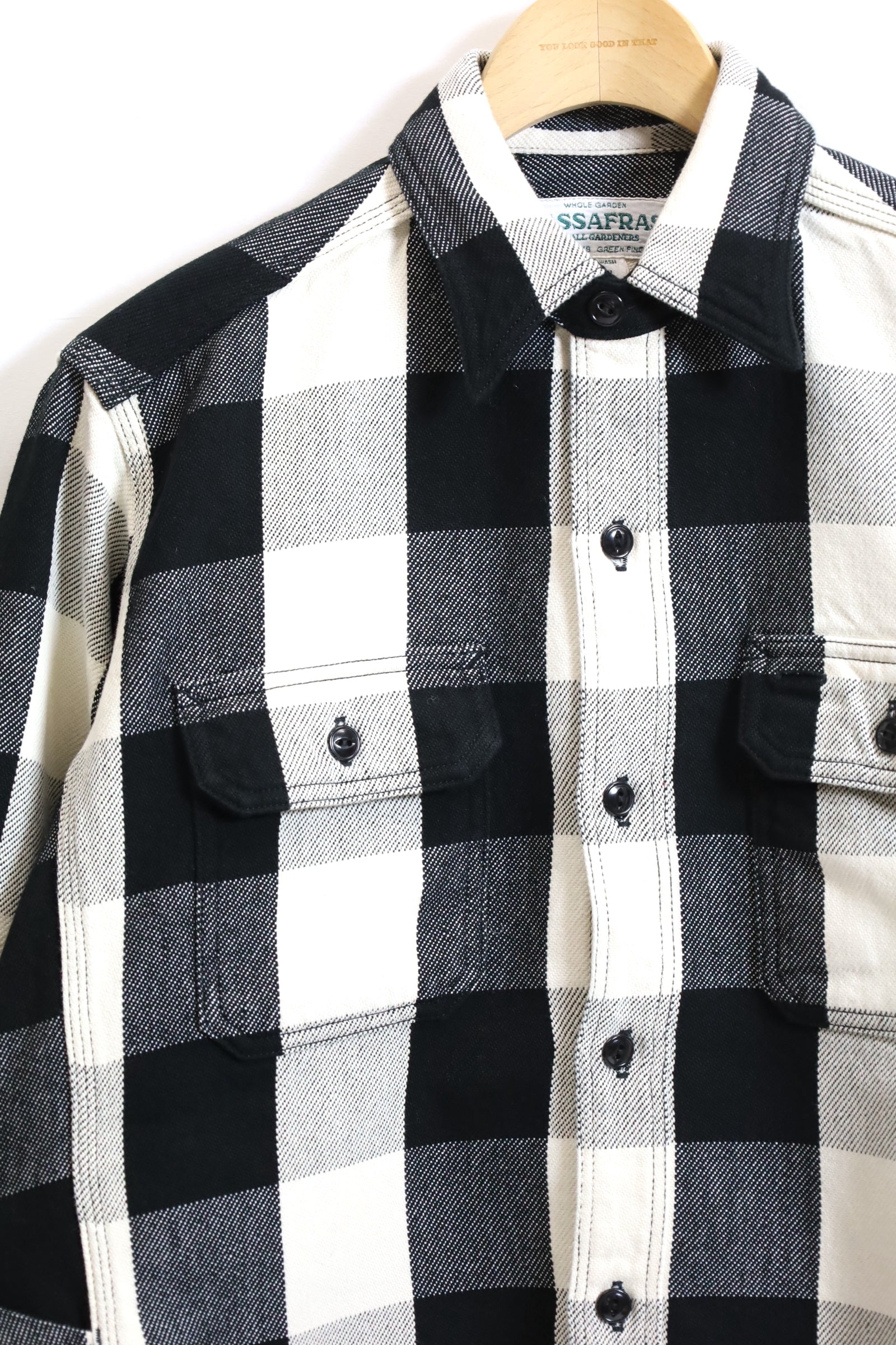 SASSAFRAS / Gardener Shirt-White/Black – redtriangle