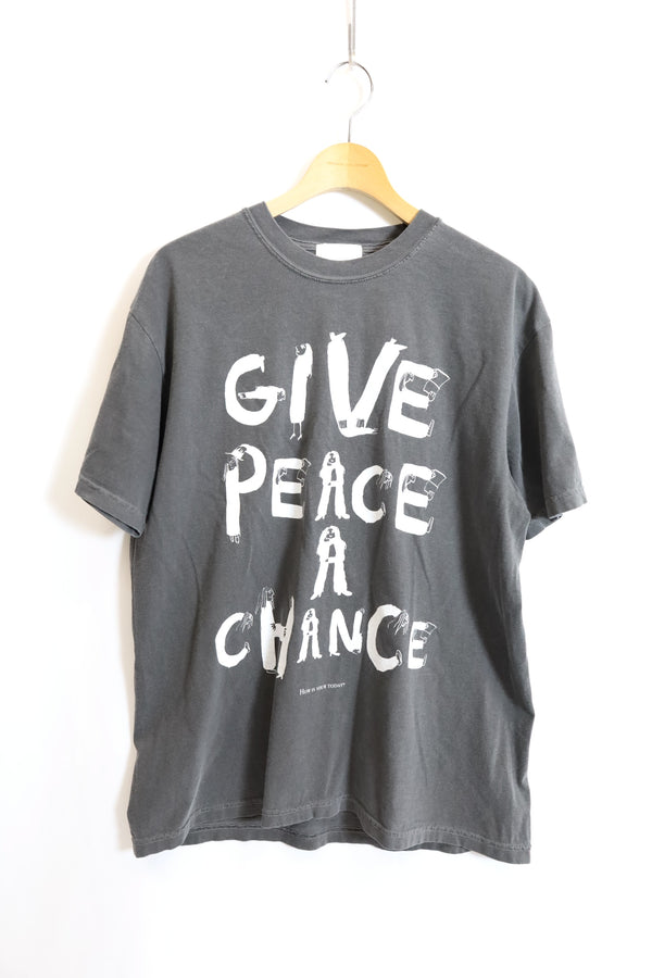 TODAY edition /"GIVE PEACE A CHANCE" SS Tee - Charcoal
