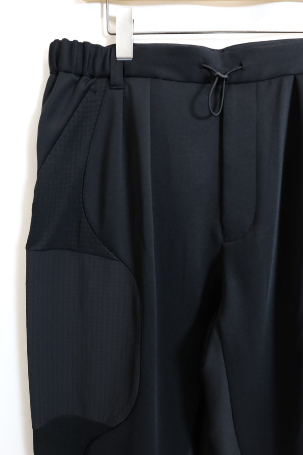 BLK /2 TUCK EASY PANTS - BK2573408
