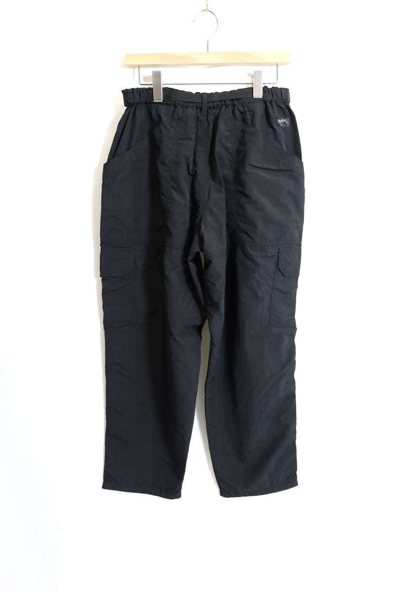 BAMBOO SHOOTS  / MOUNTAIN CARGO CLIMBING PANTS  - Black