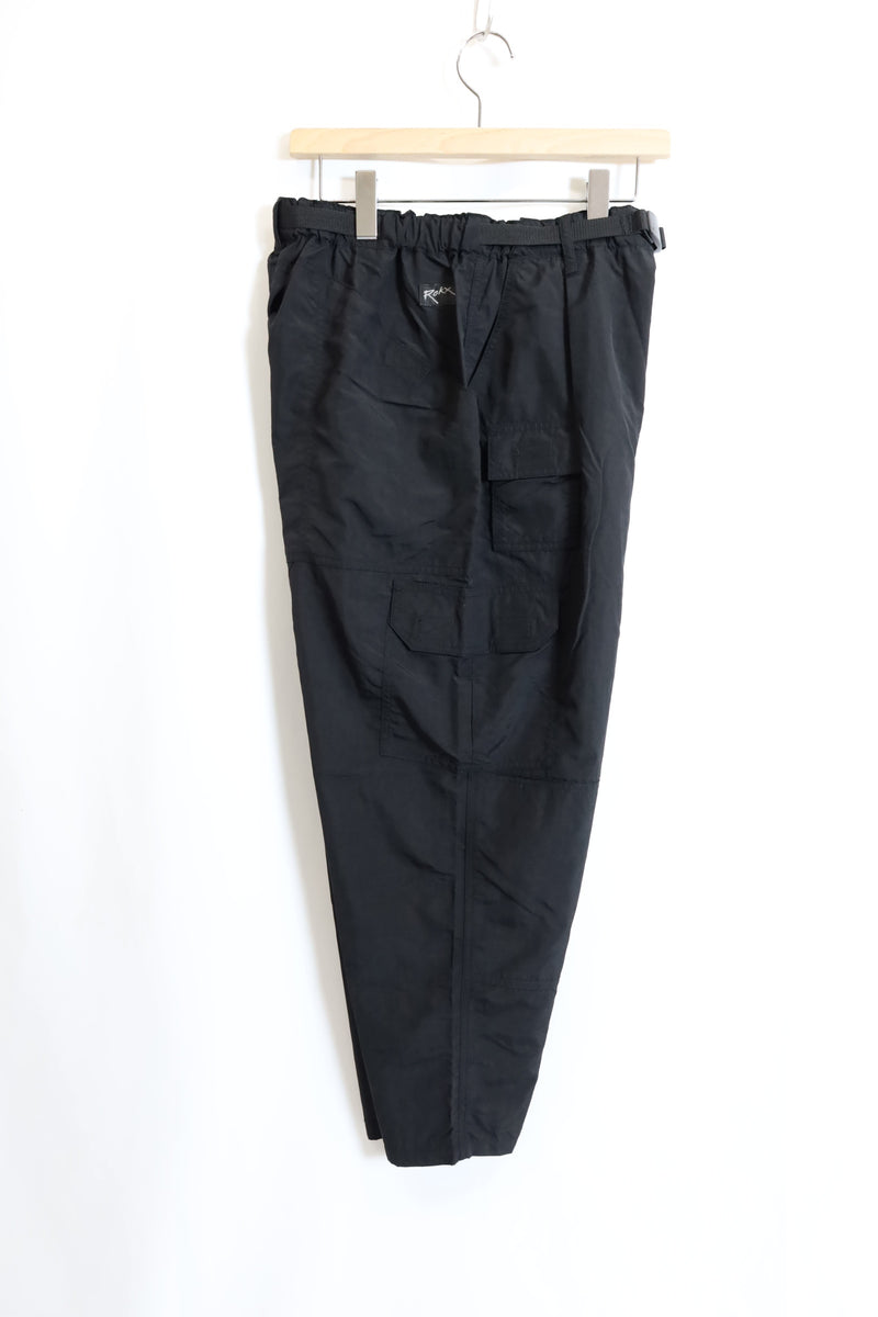 BAMBOO SHOOTS  / MOUNTAIN CARGO CLIMBING PANTS  - Black