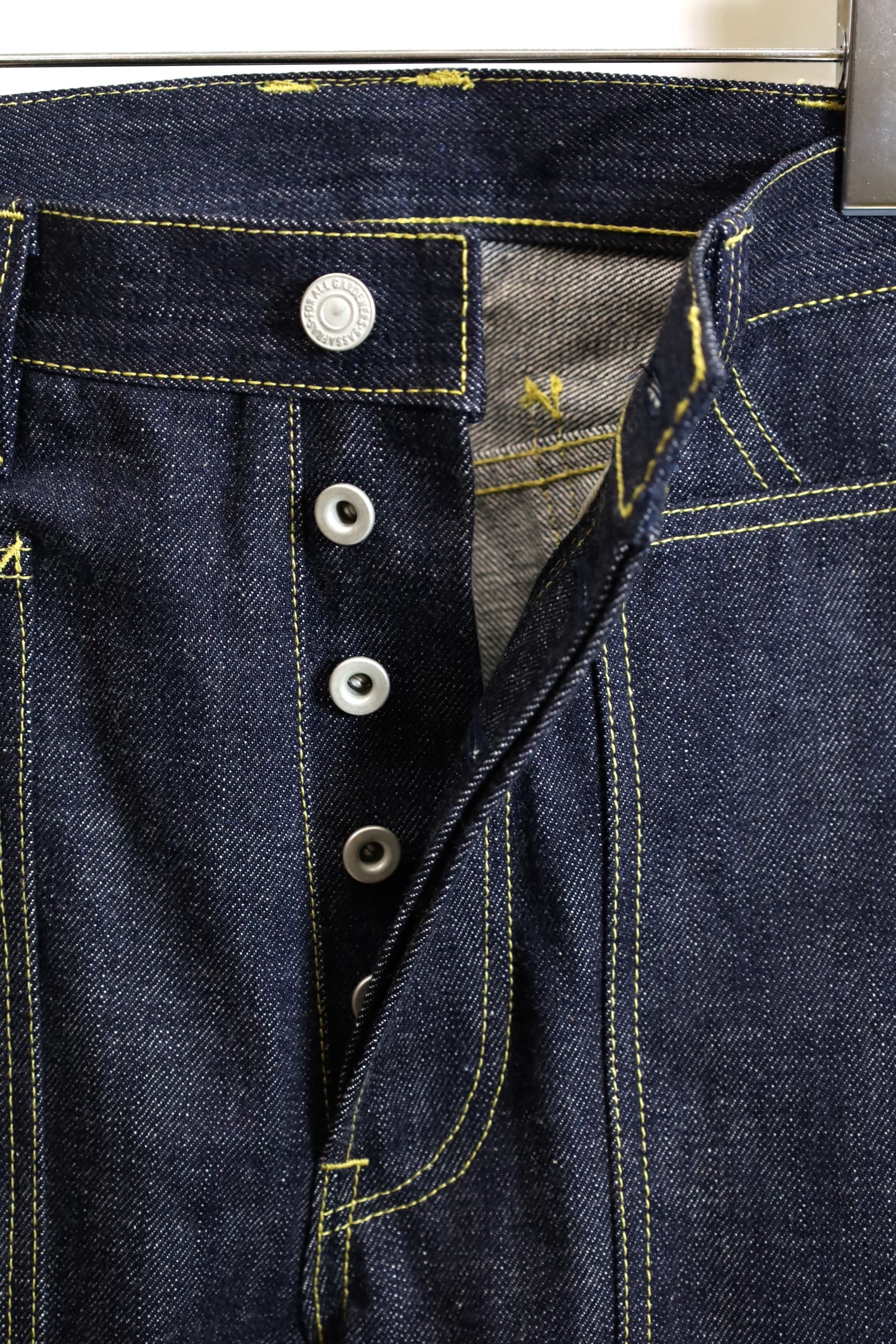 SASSAFRAS / FALL LEAF R SPRAYER PANTS (14oz Denim) – redtriangle