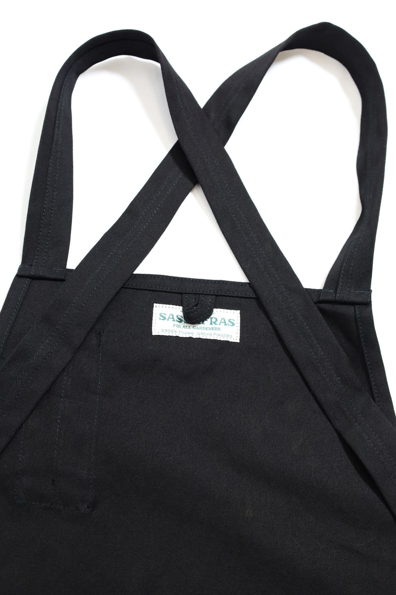 SASSAFRAS/Whole Hole Apron - Black/SF252313