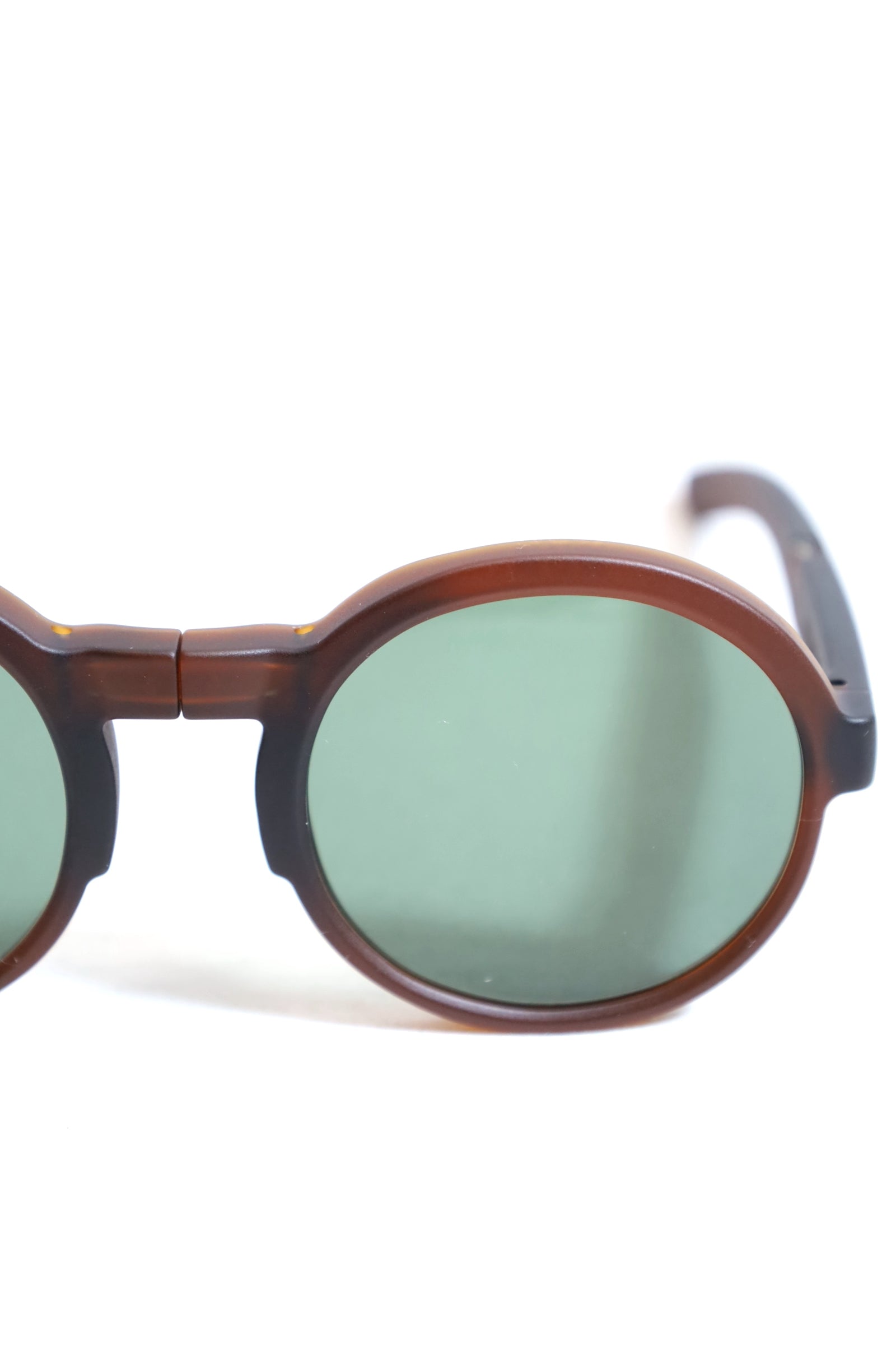 KOREMO_MEGANE ROCK / TYPE 002 : DBR – redtriangle