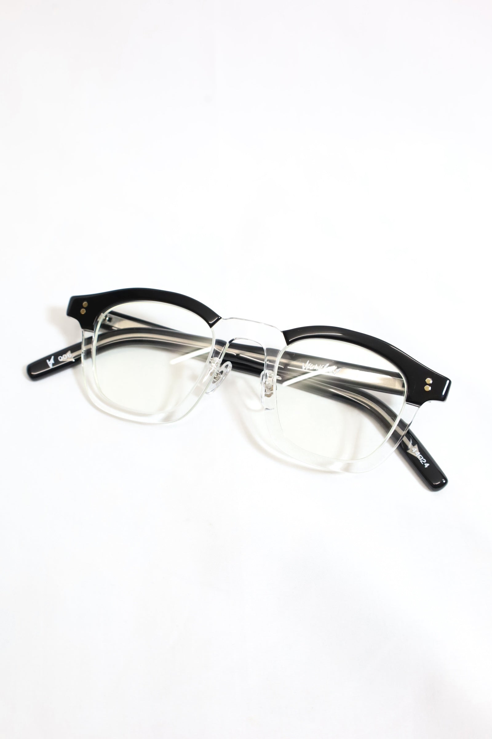 MEGANE ROCK / VECTOR 006-BKCL – redtriangle