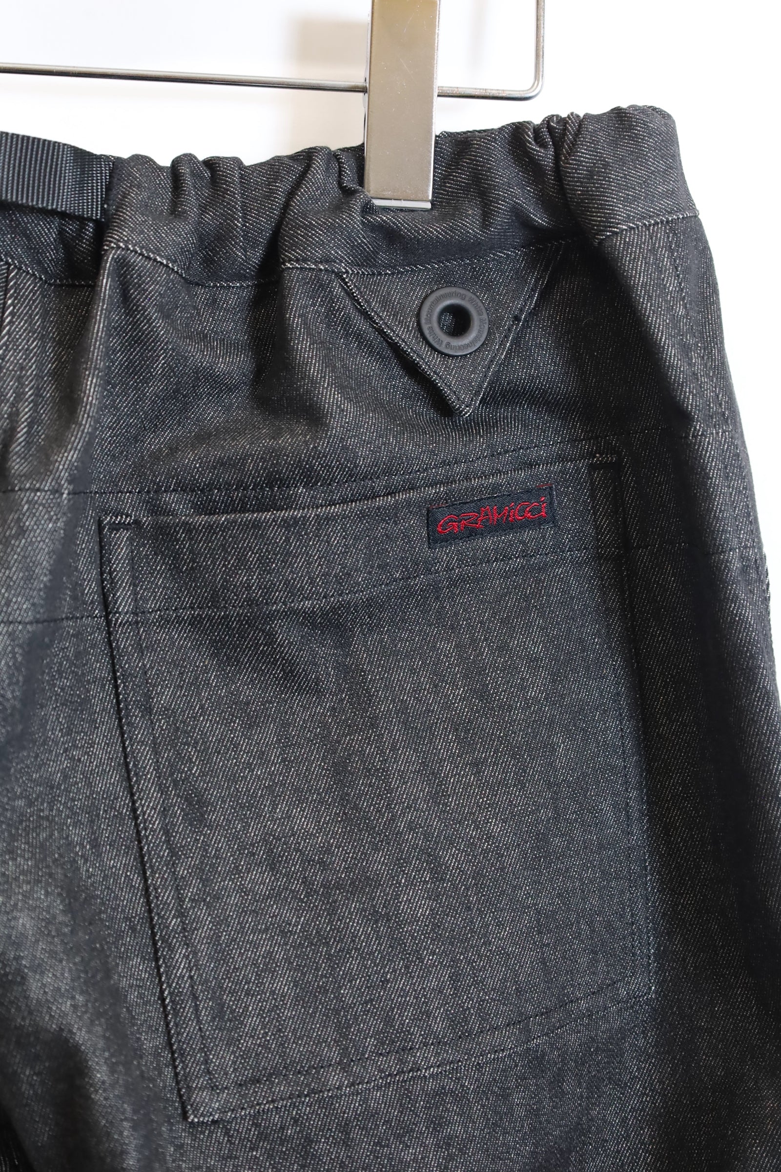 White Mountaineering /WM×GRAMICCI DENIM TAPERED PANTS- WM2473408 