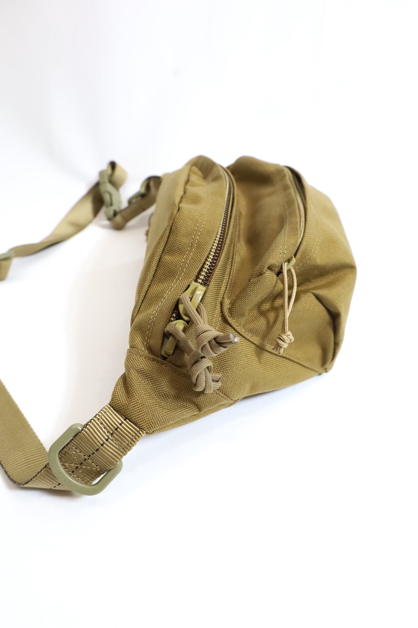 ballistics「funny pouch」コヨーテ Ballistics / Funny Pouch - COYOTE – redtriangle
