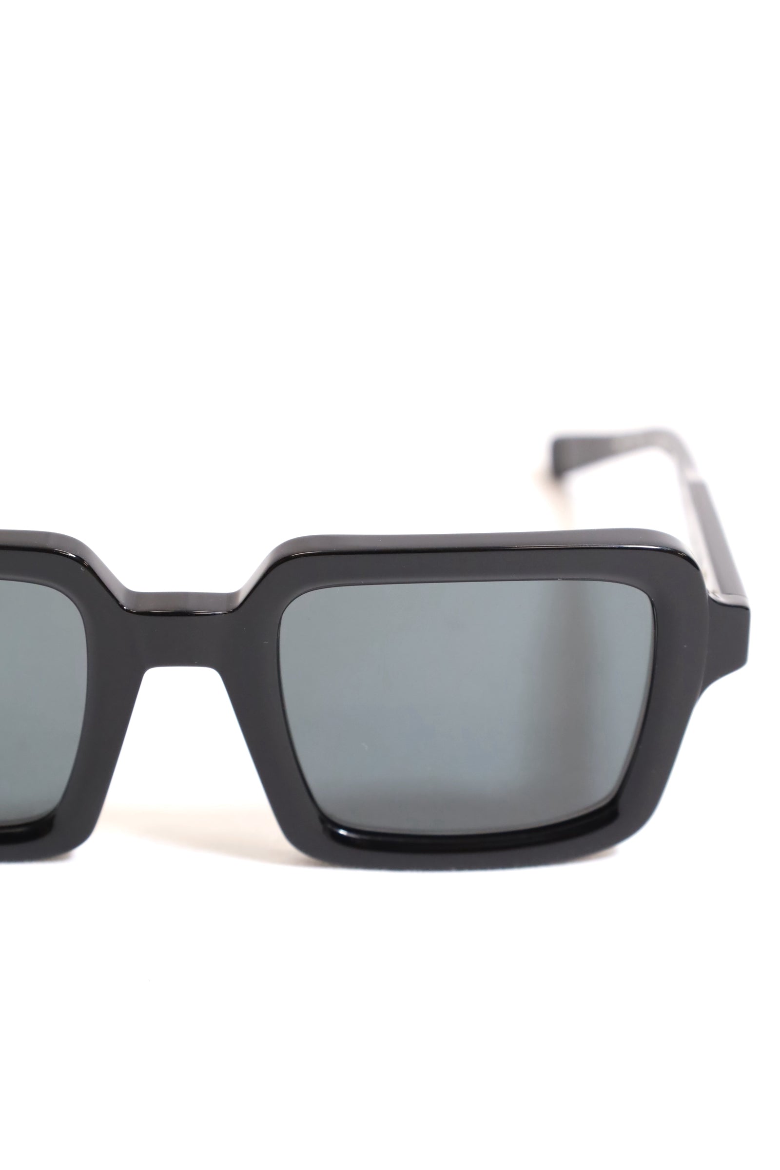 Riding Equipment Research / Sun Glasses-Black – redtriangle