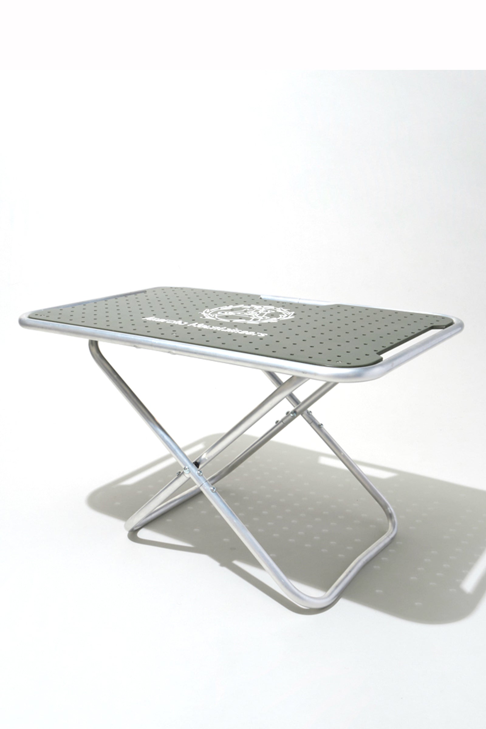 Mountain Research / Ballistics Table (Wreath) – redtriangle